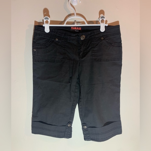 Women’s Garage shorts - Picture 1 of 3